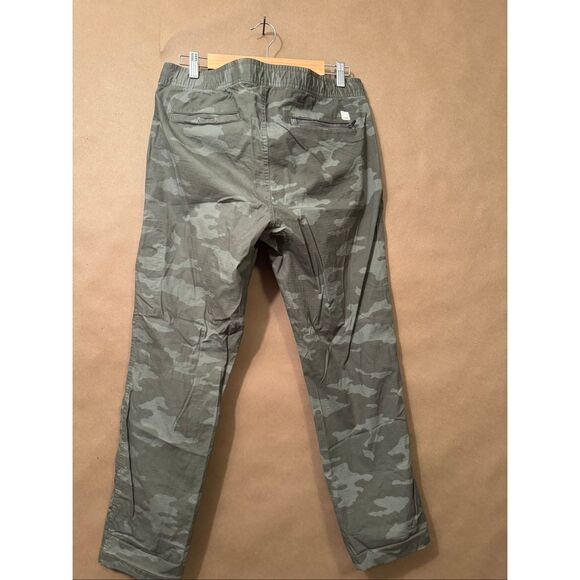 Vuori Camo Joggers - Picture 7 of 8